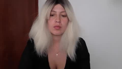 Snapshot of francescaasmith chatting on July 30, 9:14 pm Francesca online show from July 30, 9:14 pm
