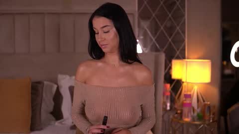 francescadante online show from December 5, 6:44 am