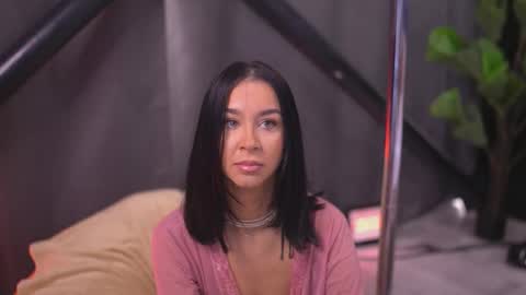 francescadante online show from March 21, 7:02 am