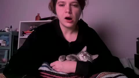 francescafey online show from December 2, 5:35 am