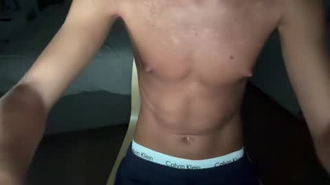 Snapshot of francesco727 chatting on September 18, 10:23 pm francesco online show from September 18, 10:23 pm