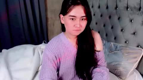 LOVE online show from March 8, 9:18 pm