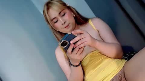 LOVE online show from December 19, 11:39 am