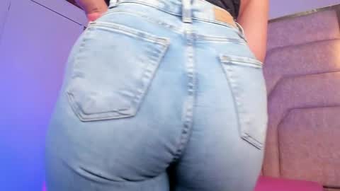 francheska121 online show from April 22, 7:15 pm