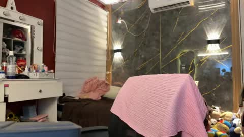 Snapshot of francheska_baby chatting on June 5, 7:03 am Dynamic roles online show from June 5, 7:03 am