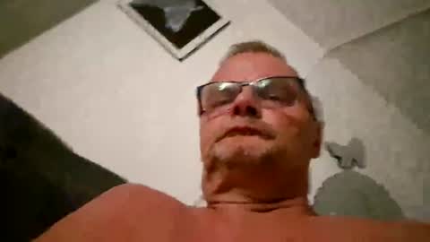 Snapshot of franciscomalin chatting on July 9, 11:42 pm franciscomalin online show from July 9, 11:42 pm