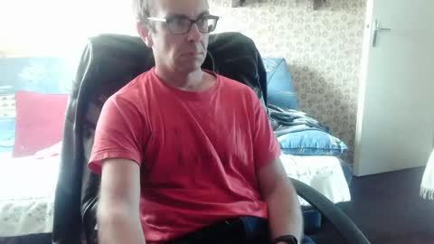 franck143544 online show from October 2, 8:10 am