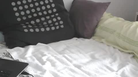 Snapshot of francky34300 chatting on March 10, 8:15 am yogapants online show from March 10, 8:15 am