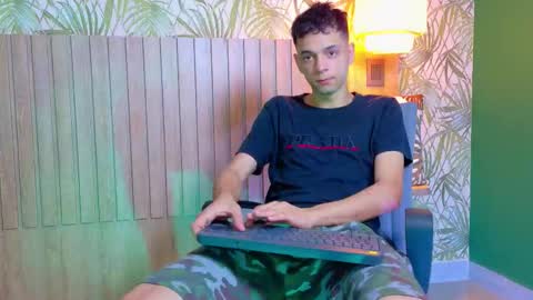 Snapshot of franco_boys chatting on October 13, 9:15 pm Franco online show from October 13, 9:15 pm