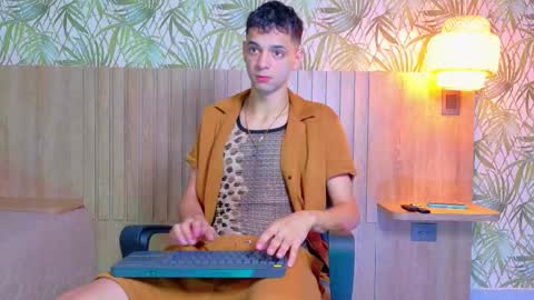 Snapshot of franco_boys chatting on October 14, 9:04 pm Franco online show from October 14, 9:04 pm