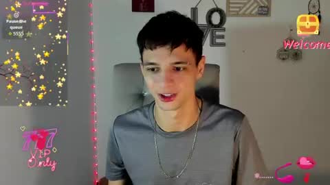 Snapshot of franco_taylor chatting on June 18, 11:36 am Franco taylor online show from June 18, 11:36 am