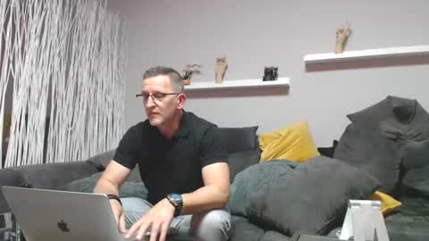 Frank online show from June 12, 8:19 pm