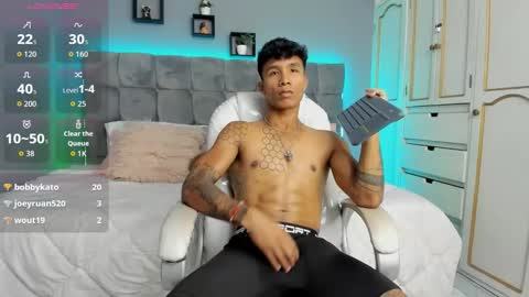 Snapshot of frank98_ chatting on September 18, 2:02 am frank98_ online show from September 18, 2:02 am