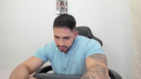 frank_foxx1 online show from February 2, 5:06 am