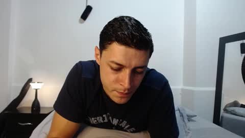 Snapshot of frank_millers chatting on April 29, 2:04 am Frank online show from April 29, 2:04 am