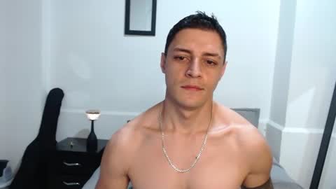 Snapshot of frank_millers chatting on June 14, 12:41 am Frank online show from June 14, 12:41 am