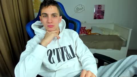 Frank online show from December 22, 5:04 am