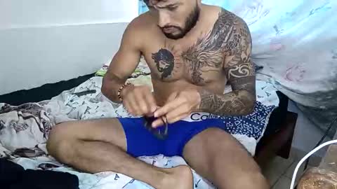 frankdanielsmolano online show from April 16, 1:56 pm