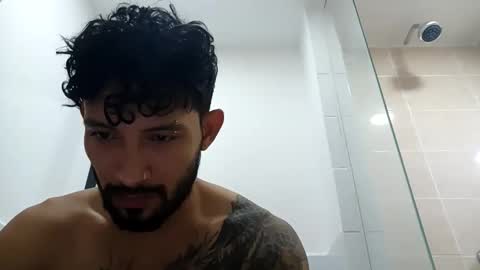 frankdanielsmolano online show from June 7, 4:22 pm