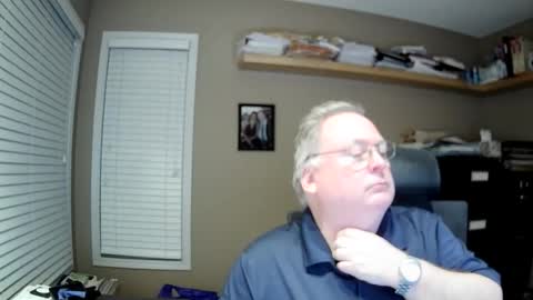 Snapshot of frankie6207 chatting on November 16, 8:42 am frankie6207 online show from November 16, 8:42 am