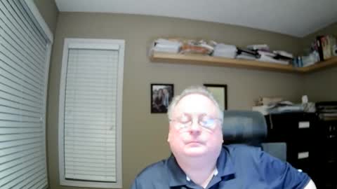Snapshot of frankie6207 chatting on November 30, 7:45 am frankie6207 online show from November 30, 7:45 am