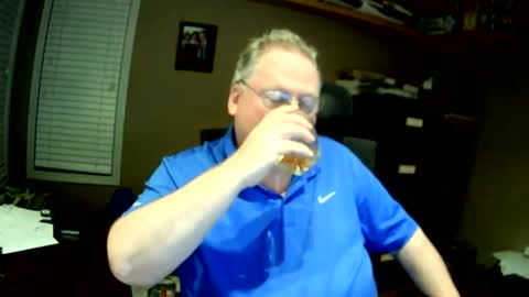 Snapshot of frankie6207 chatting on August 9, 6:29 am frankie6207 online show from August 9, 6:29 am