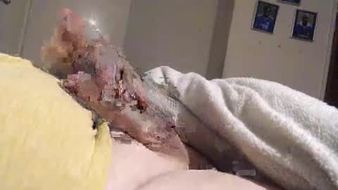 Snapshot of frankiel745 chatting on January 8, 1:41 pm frankiel745 online show from January 8, 1:41 pm