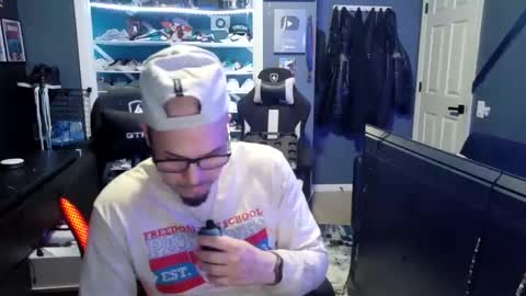 frankievw9 online show from October 24, 6:10 am