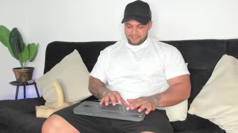 frank online show from December 5, 2:53 am