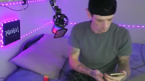 Snapshot of frankoafterdark chatting on September 8, 11:15 pm Franco online show from September 8, 11:15 pm