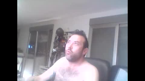 Frankonde online show from April 25, 1:41 pm