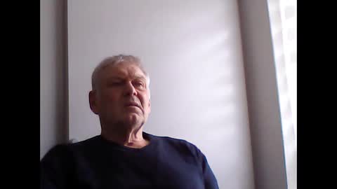 Snapshot of frannkboy61 chatting on April 3, 12:14 pm frannkboy61 online show from April 3, 12:14 pm