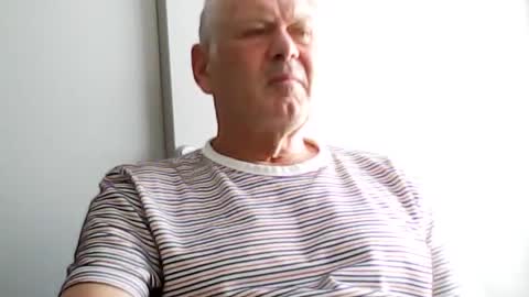 frannkboy61 online show from July 25, 8:34 am