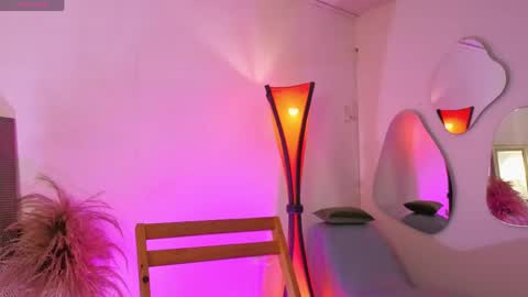 Fransheska online show from April 21, 11:49 am