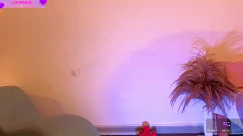 Fransheska online show from June 20, 11:24 am