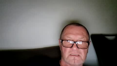 Wolfi online show from May 21, 7:26 am