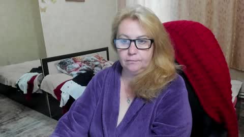 FrauMartha online show from June 5, 6:52 am