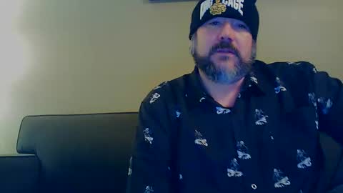 Freakishlittleeyes online show from April 8, 9:53 am