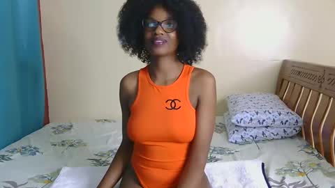 Snapshot of freakky_nessa chatting on December 8, 7:22 pm Nessa-Independent model online show from December 8, 7:22 pm