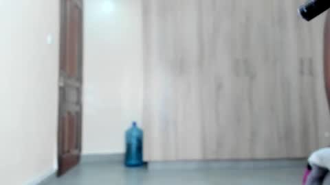 Sandra online show from February 12, 7:45 pm