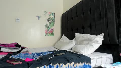 Sandra online show from February 24, 9:10 am