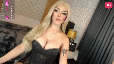 Snapshot of freakymariaxxxx chatting on June 7, 10:24 pm Maria online show from June 7, 10:24 pm