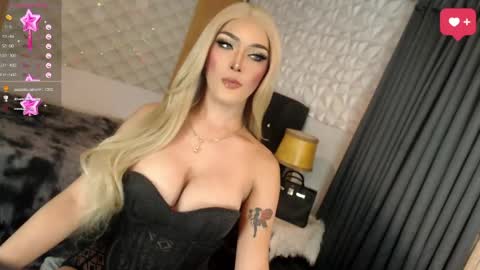 Snapshot of freakymariaxxxx chatting on June 8, 1:28 am Maria online show from June 8, 1:28 am