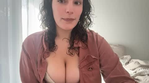 freckledeer online show from August 7, 5:48 pm