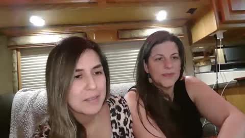 Snapshot of freckles4444 chatting on November 28, 6:16 am freckles4444 online show from November 28, 6:16 am