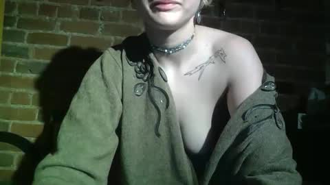 Lily Red online show from April 22, 4:48 am