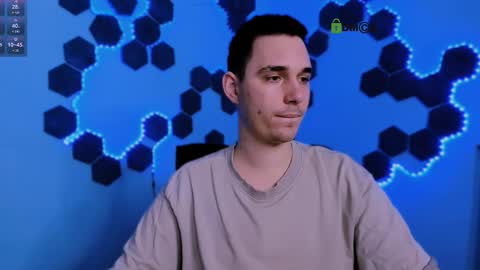 Snapshot of fred_strong chatting on December 15, 8:24 pm Freddy online show from December 15, 8:24 pm