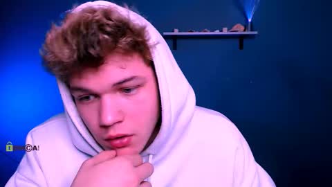 Snapshot of fred_strong chatting on December 16, 9:58 am Freddy online show from December 16, 9:58 am