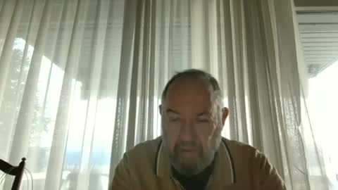 Snapshot of fredaldavid chatting on December 4, 3:43 pm David Fredal online show from December 4, 3:43 pm