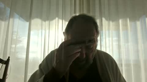 Snapshot of fredaldavid chatting on December 16, 9:14 am David Fredal online show from December 16, 9:14 am